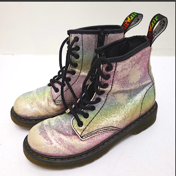 doc martens 32